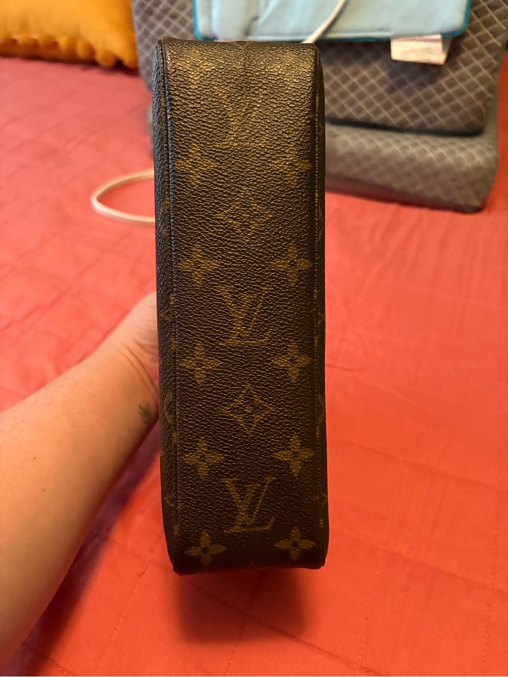 Louis Vuitton Trousse 28 - Picture 13 of 13